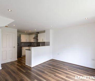 4 bedroom townhouse to rent - Photo 3