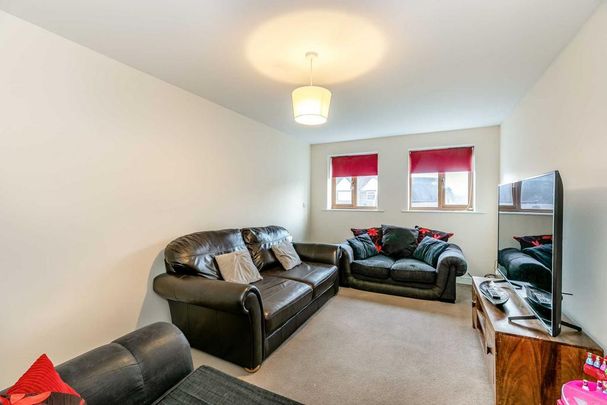3 bedroom terraced house to rent - Photo 1