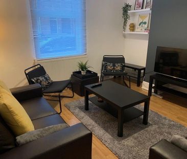 3 bedroom house share to rent - Photo 1