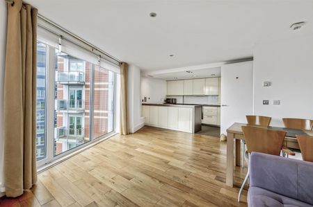 4 Salamanca Place,Vauxhall, London, SE1 - Photo 2