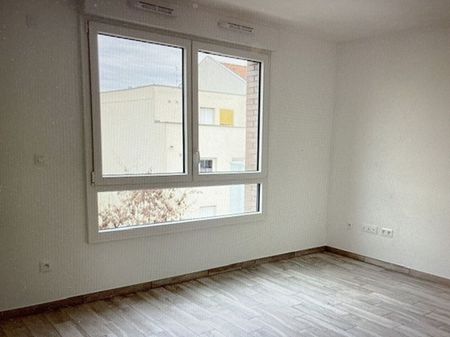 Location Appartement 1 pièce 25m² - Photo 2