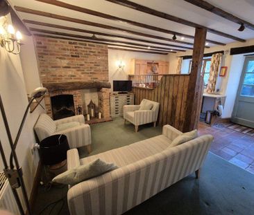 2 bedroom cottage to rent - Photo 2