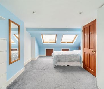 4 bedroom house - mid terrace - Photo 6