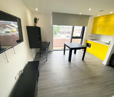 Studio to rent - Photo 1