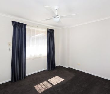 UPDATED FAMILY HOME IN QUIET COURT - Photo 4