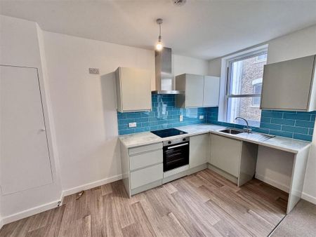 1 bedroom apartment to rent - Photo 2