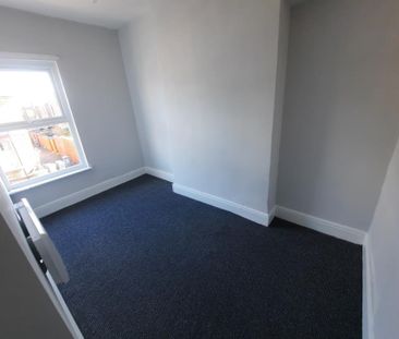 4 Bed Terraced House, Alphonsus Street, M16 - Photo 3