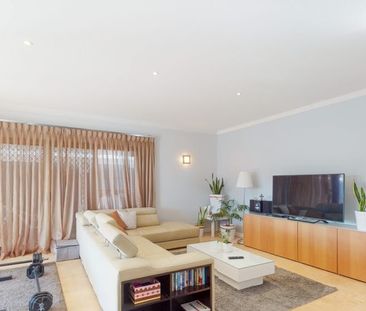 COSY PROPERTY with EASY ACCESS to all AMENITIES! Rossmoyne Senior H... - Photo 2