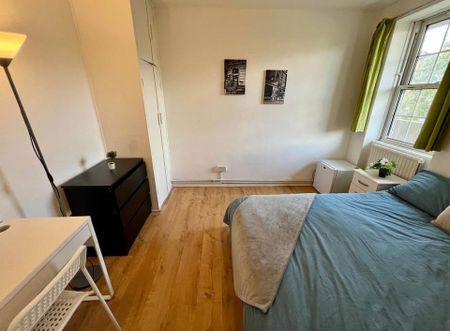 Room in a Shared Flat, Hollybush Street, E13 - Photo 2