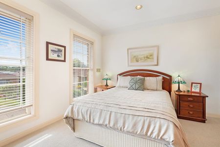 Perfect Boutique Townhouse in Prestige Location - Photo 3