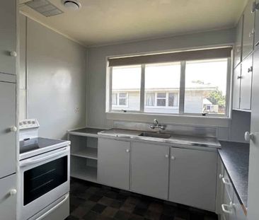 Koromiko Ave, Hawera - Photo 4