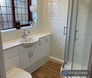 2 bedroom bungalow to rent - Photo 1