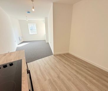 2 bedroom apartment to rent - Photo 2