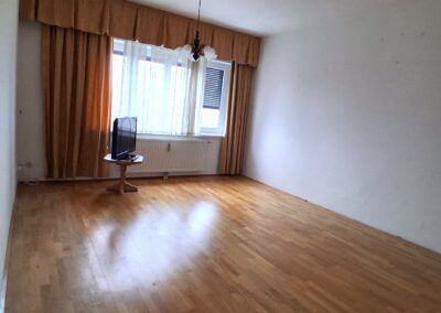 Gepflegte 2 Zimmer Wohnung mit Balkon in zentrumsnaher, ruhiger Grünlage - Photo 1