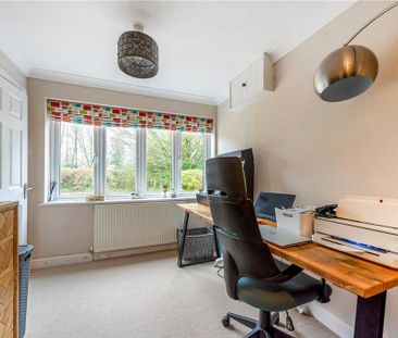 4 bedroom detached house to rent - Photo 2