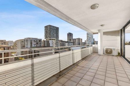 513/11A Lachlan Street Waterloo - Photo 5