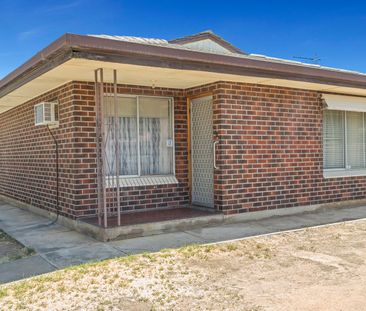 Neat Two Bedroom Unit - Photo 2