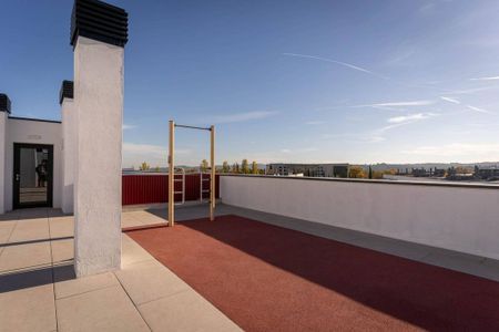 3 room luxury Apartment for rent in Sabadell, Catalonia - Photo 2