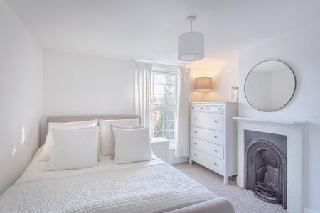 2 bedroom terraced house to rent - Photo 5