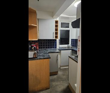 2 Bed Flat, Cowan Street, G12 - Photo 6