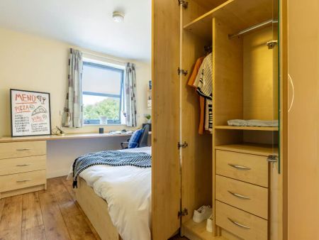 Silver En Suite - Photo 3