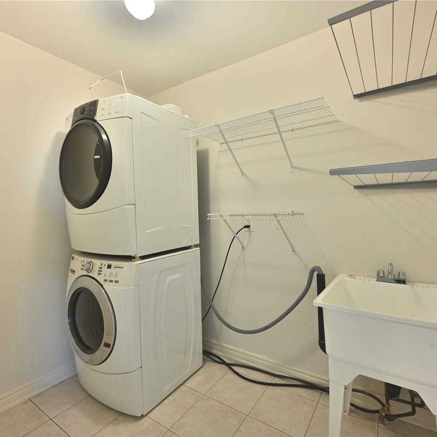 For Lease - 85 Gatwick Drive, Oakville, Ontario - Photo 1