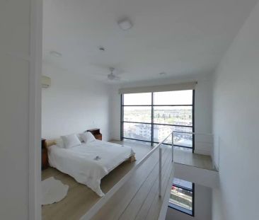 Piso de alquiler en Avenida del Juncal, Vega de la Moraleja - Photo 5