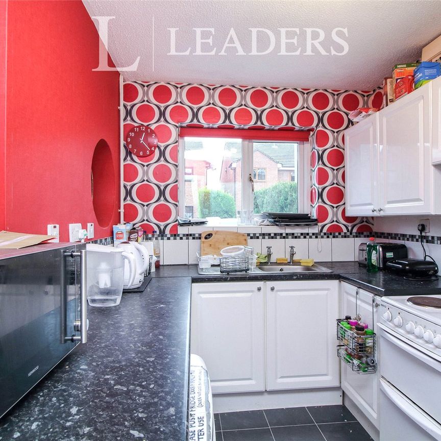 4 bedroom property to rent St Johns, Worcester, WR2 - Photo 1