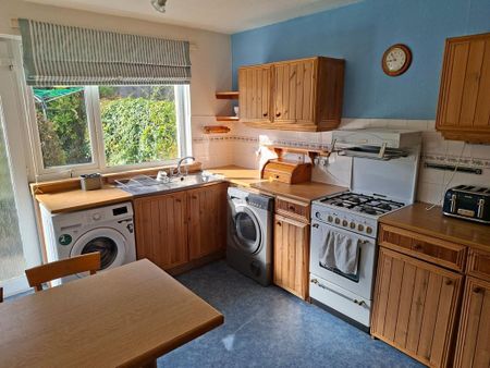 2 bedroom terraced house to rent - Photo 5