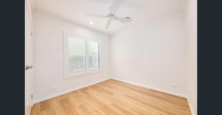 Modern Home In Ideal Location - Photo 3