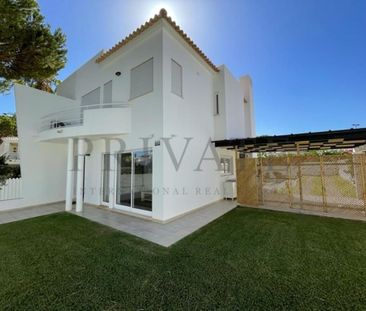 2 room luxury Semidetached House for rent in Vilamoura, Loulé, Alga... - Photo 4