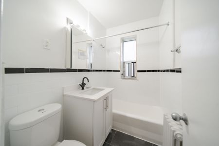 For Lease - 156 Kingston Road Unit# 208, Toronto, Ontario - Photo 4