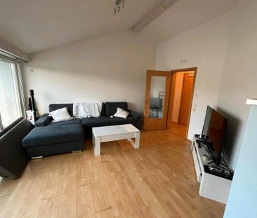 Untervermietung 2 Zi Wohnung Möbliert - Photo 1