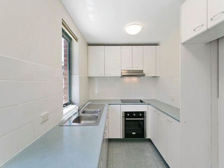 Unit 25/12 Hayberry Street, Crows Nest - Photo 3