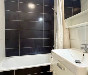 Pronájem bytu 2+1 52 m² - Fotografie 3