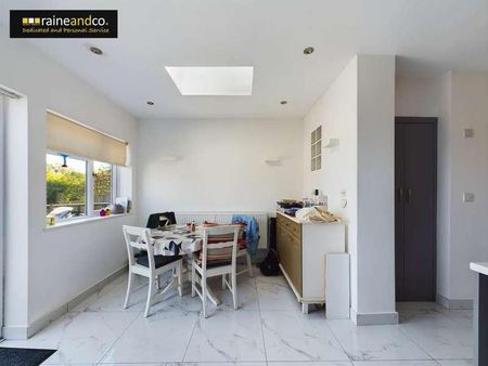 Swanley Crescent, Potters, EN6 - Photo 2