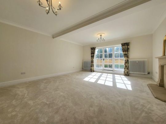 6 bedroom semi-detached house to rent - Photo 1