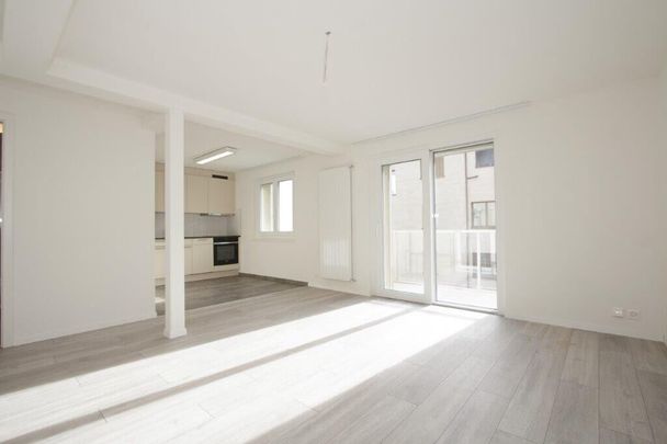 Your new home with a breathtaking view of the lake - Photo 1