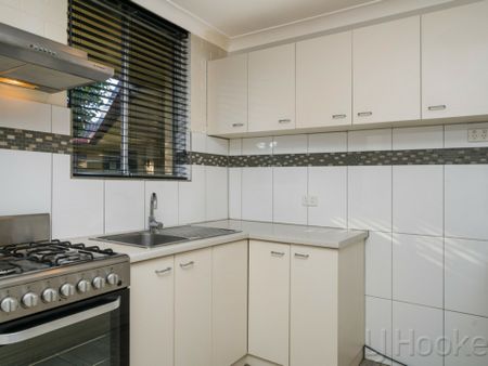 Bright and Peaceful Apartment in Churchlands - Photo 4