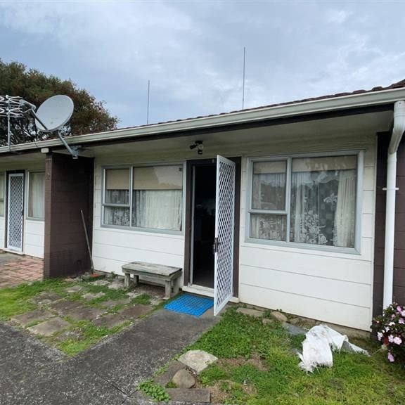 Unit 2, 1 Kenton Lane, Mangere, Auckland - Photo 1