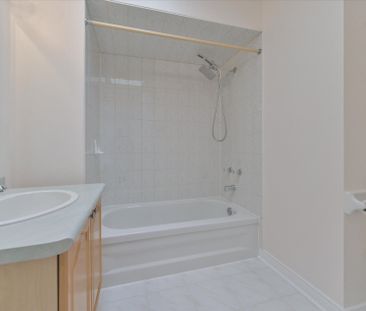 For Lease - 27 Venn Crescent Unit# Main, Toronto, Ontario - Photo 3