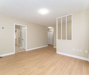 For Lease - 983 Cleta Street, Burlington, Ontario - Photo 1