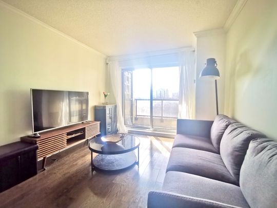 For Lease - 18 Harding Boulevard Unit# 412, Richmond Hill, Ontario - Photo 1