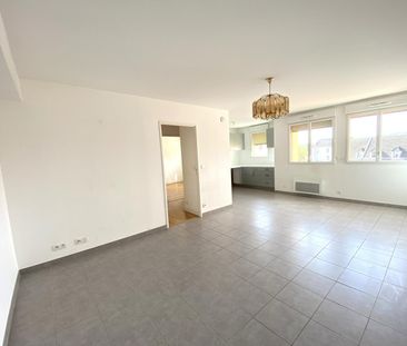 Location Appartement 3 pièces 61m² - Photo 2