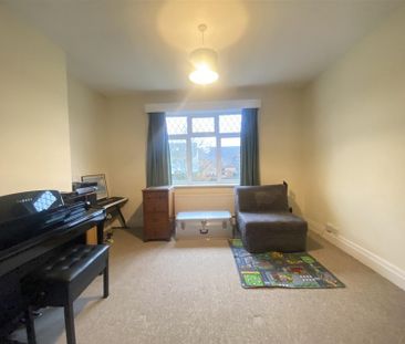 Holmes Grove, Henleaze, Bristol, BS9 4EE - Photo 4