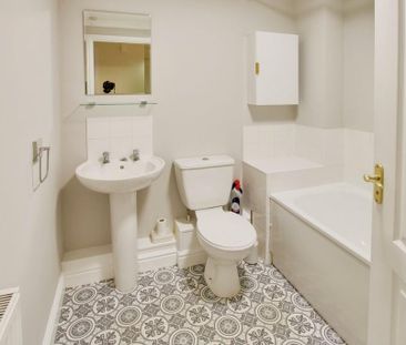 2 bedroom apartment to rent - Photo 5