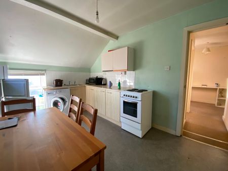 Flat 4 292 Newport Road, Cardiff CF24 1RS - Photo 4