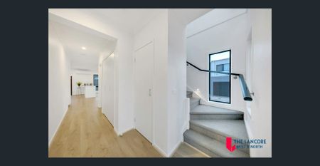 Townhouse for rent in Kalkallo - Photo 4