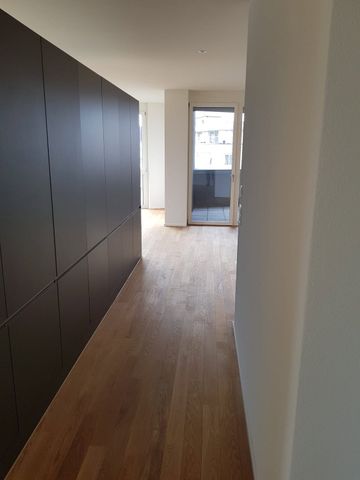 2.5 Zimmer, 95 m², 4. Stock - Photo 5