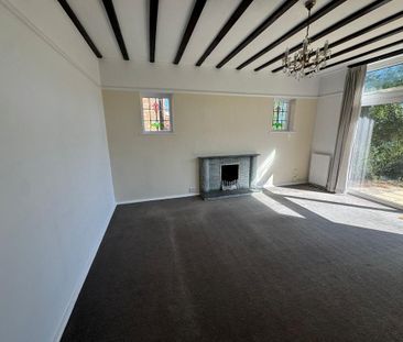 4 bedroom detached house to rent - Photo 1